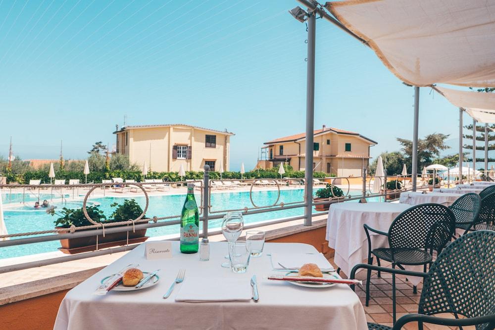 Grand Hotel Vesuvio Соренто Екстериор снимка